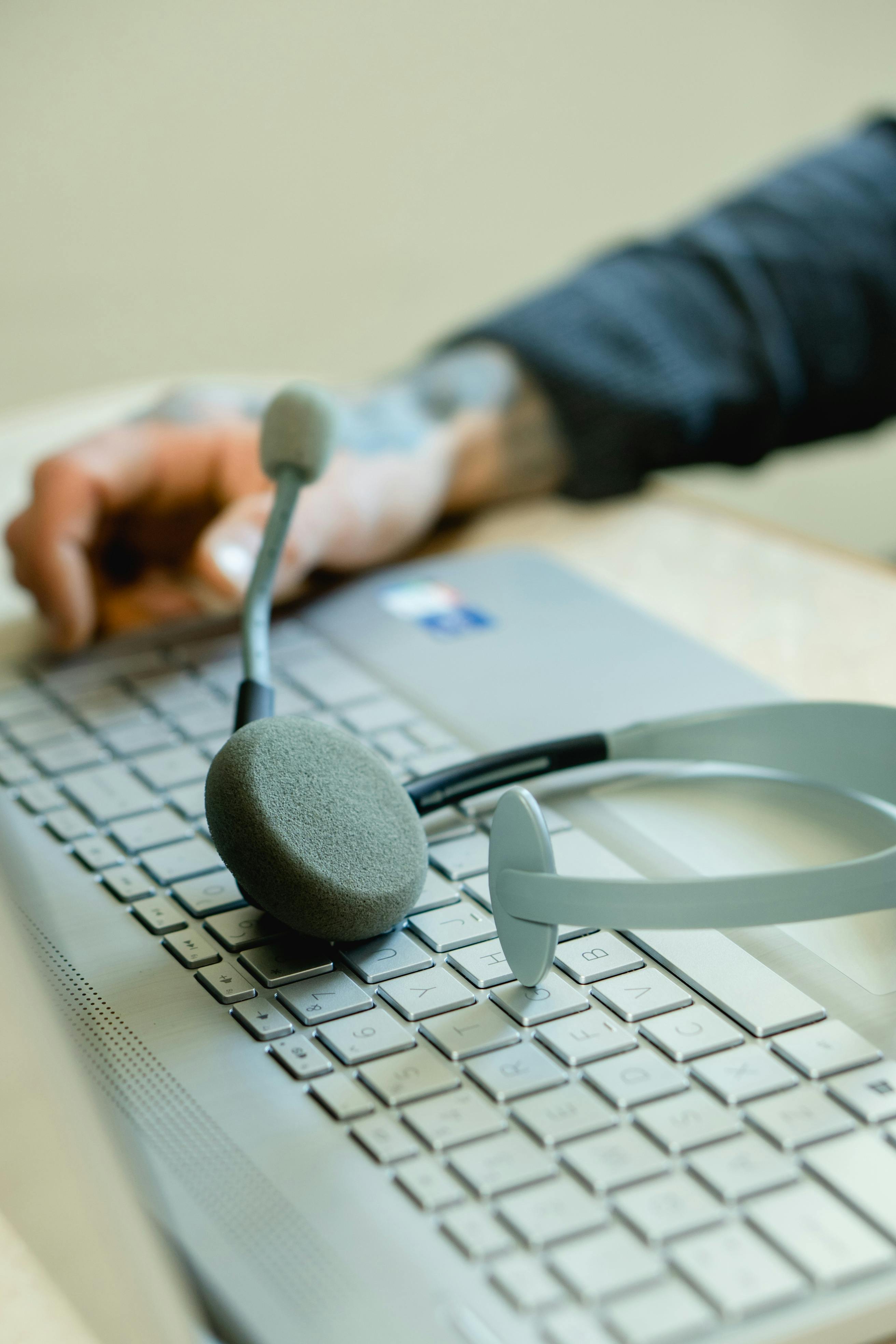 The Ultimate Guide to Truck Dispatching in 2025: How to Build a Profitable and Efficient Operation